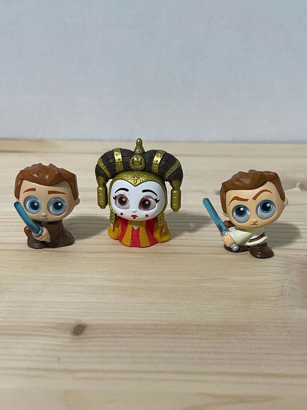Star Wars Disney Doorables Queen Amidala and Anakin Skywalker Figures Set